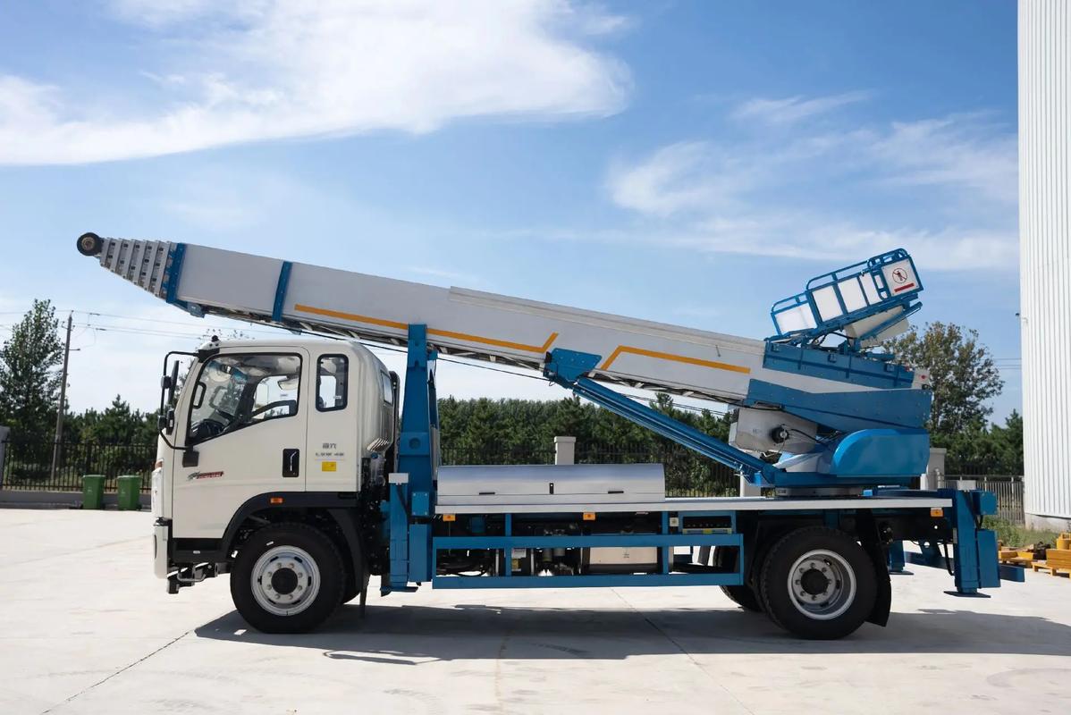 舒城县云梯上料车租赁费用