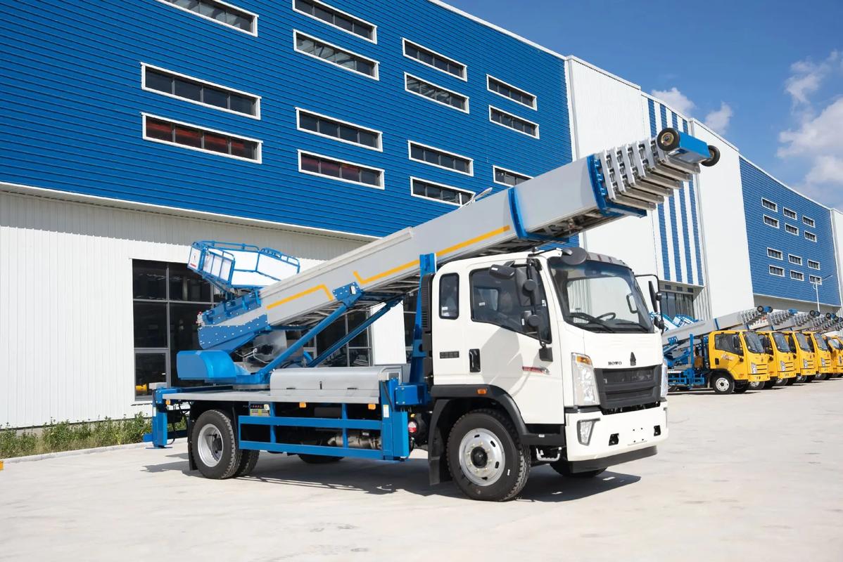 舒城县出租云梯车高空作业车 建筑垃圾搬运